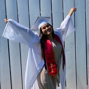 Meet your Posher, Joy